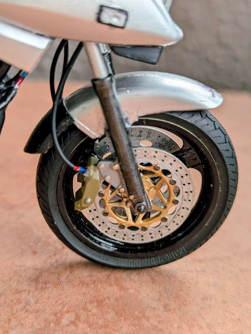 タミヤ1/12スズキカタナ改バイクプラモデル