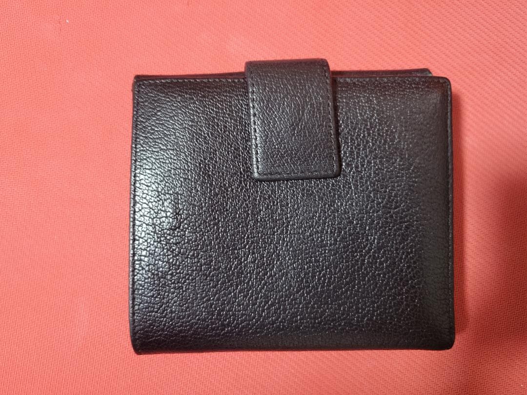 イヴサンローラン スタッズロゴ 折財布