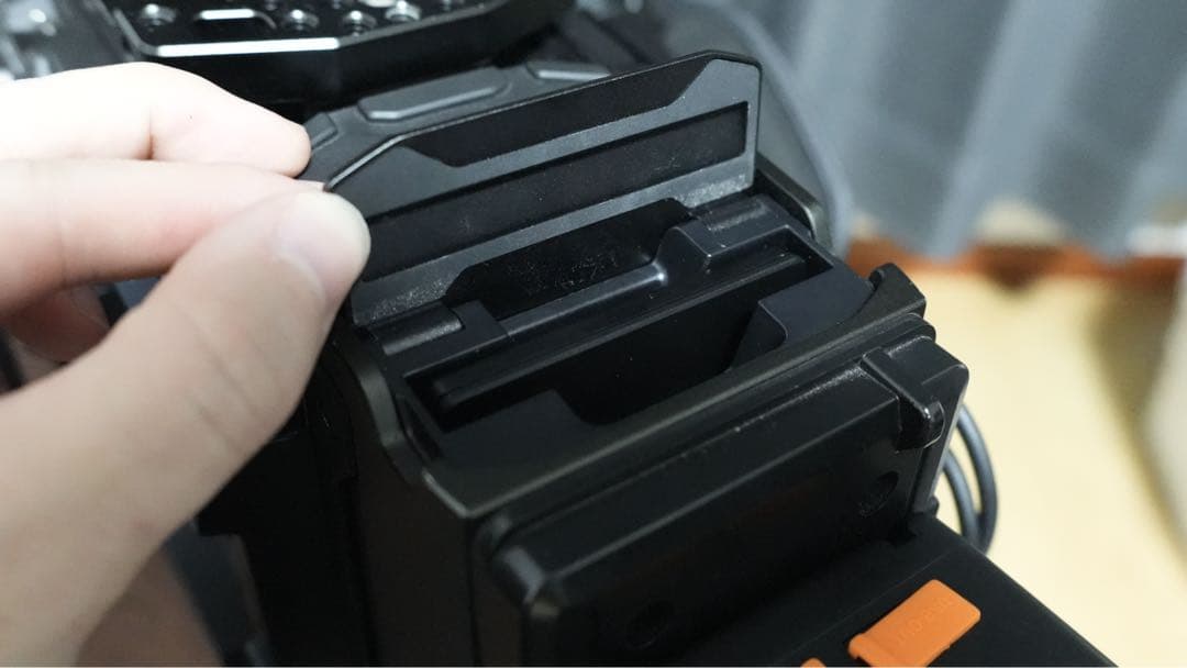 Blackmagic URSA Mini Pro 4.6K EF 本体