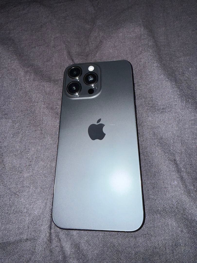 最終値下げ 格安iPhone15pro max ブラックチタニウム SiMフリー