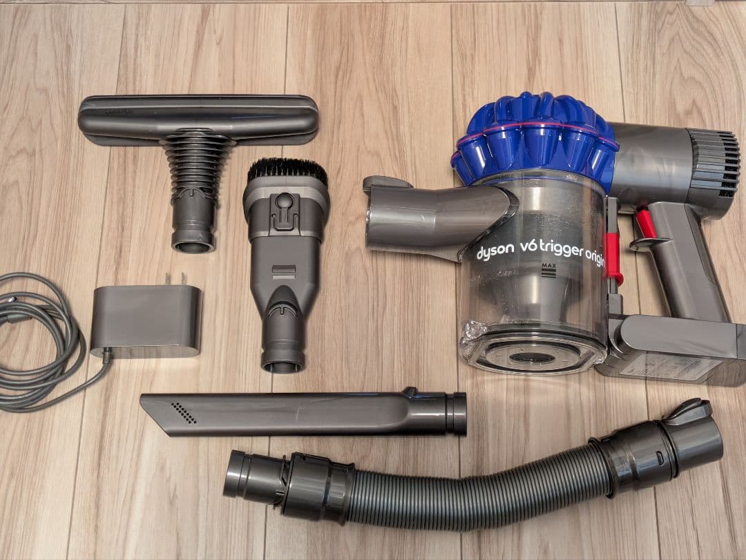 Dyson DC61 ハンディクリーナー