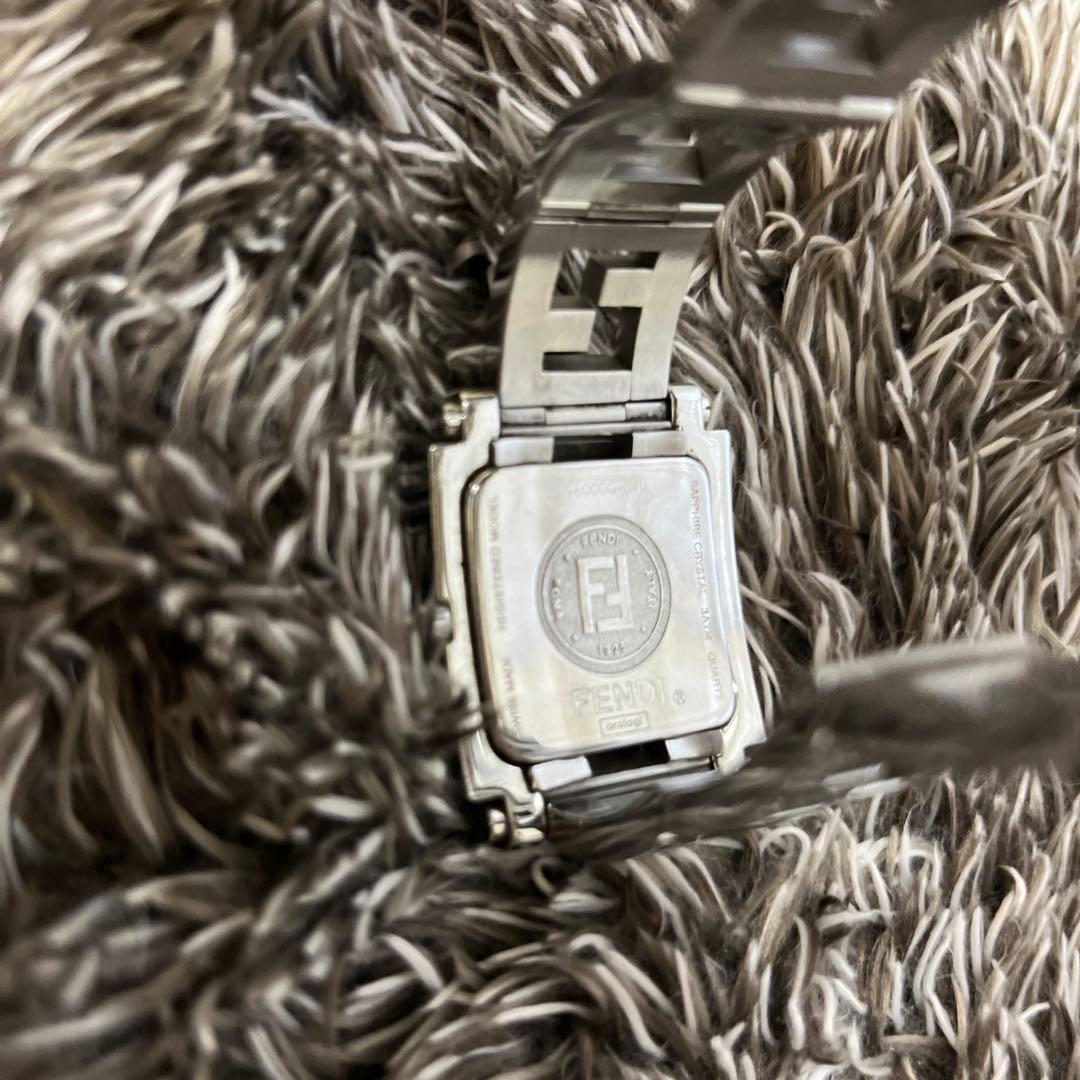 FENDI シルバー アナログ時計