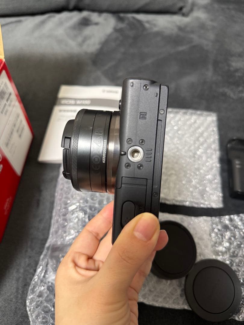 Canon EOS M100 ミラーレスカメラ 本体