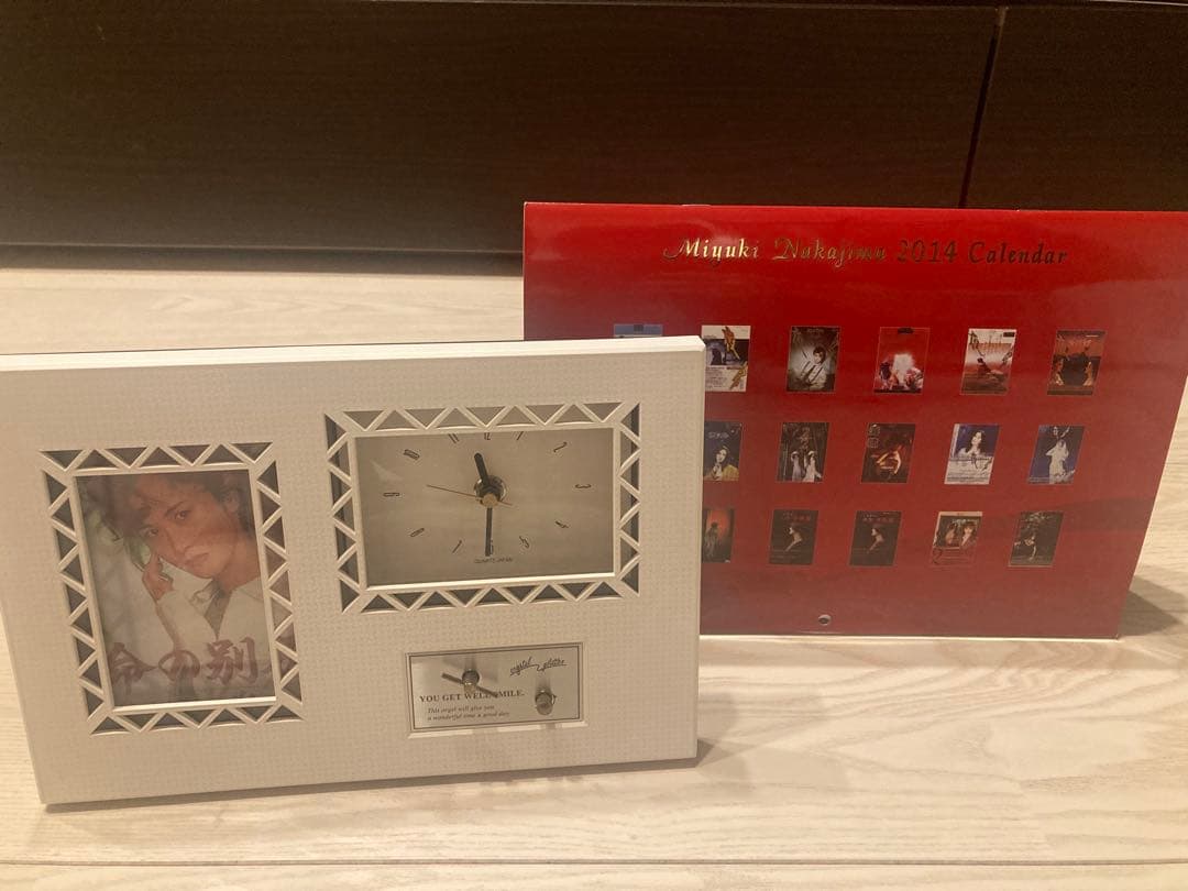 中島みゆき 糸 オルゴール付き写真立て置き時計　【カレンダーのプレゼント付き】