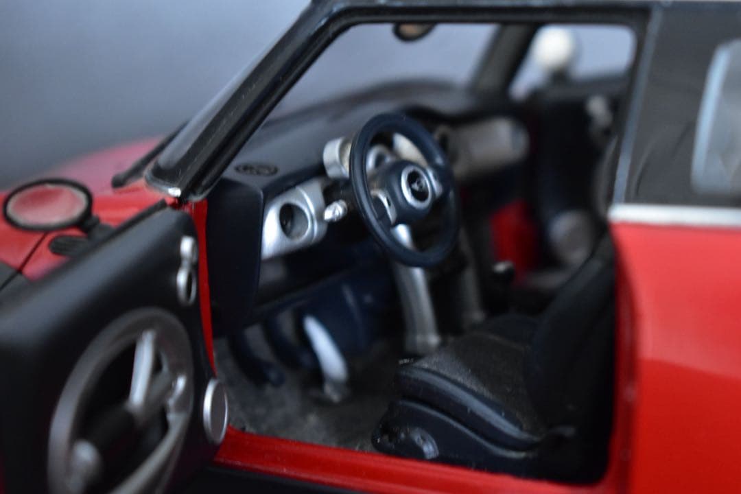 [絶版] 1/18 オートアート ミニクーパー ミニカー エンジン再現