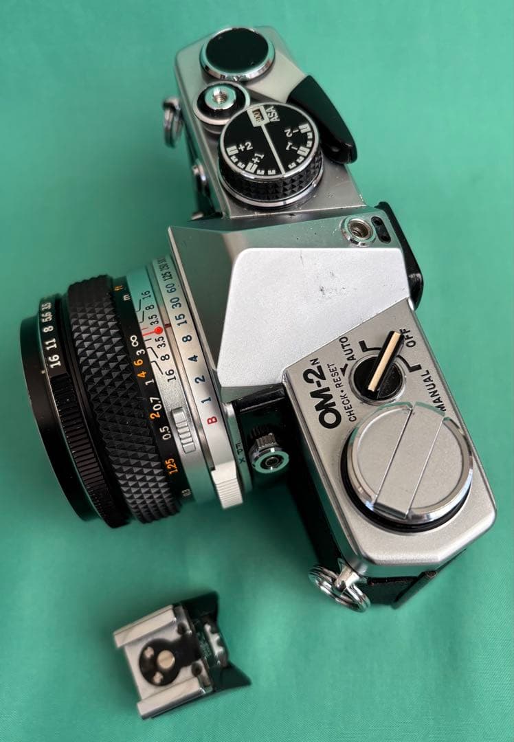 ★ OLYMPUS OM-2N + 広角レンズ 28mm