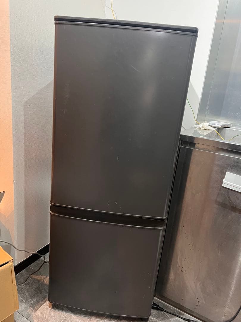 コンパクトボトムフリーザー冷蔵庫