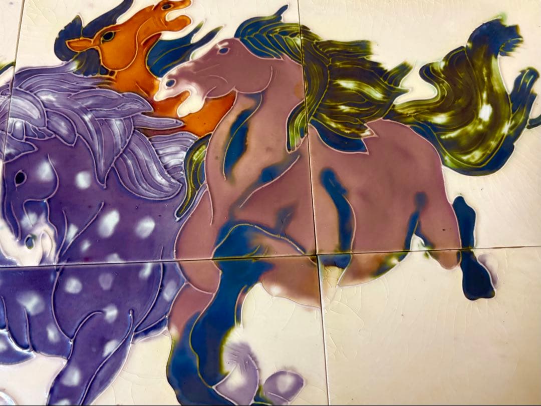 陶器製壁掛け『八駿馬図』中国　縁起物　陶板画