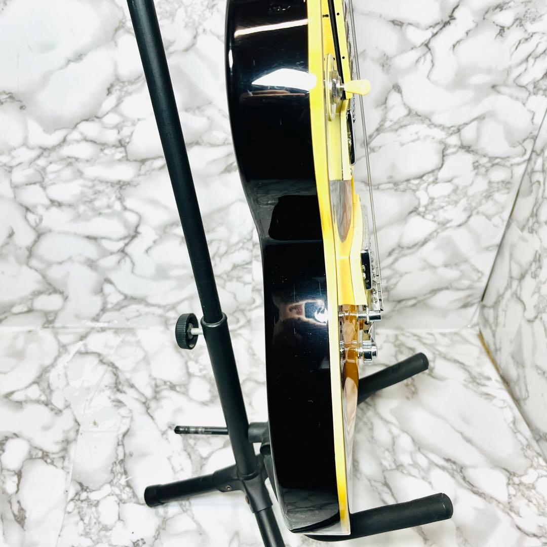 良品　Playtech レスポールタイプ　エレキギター フレイム メイプル