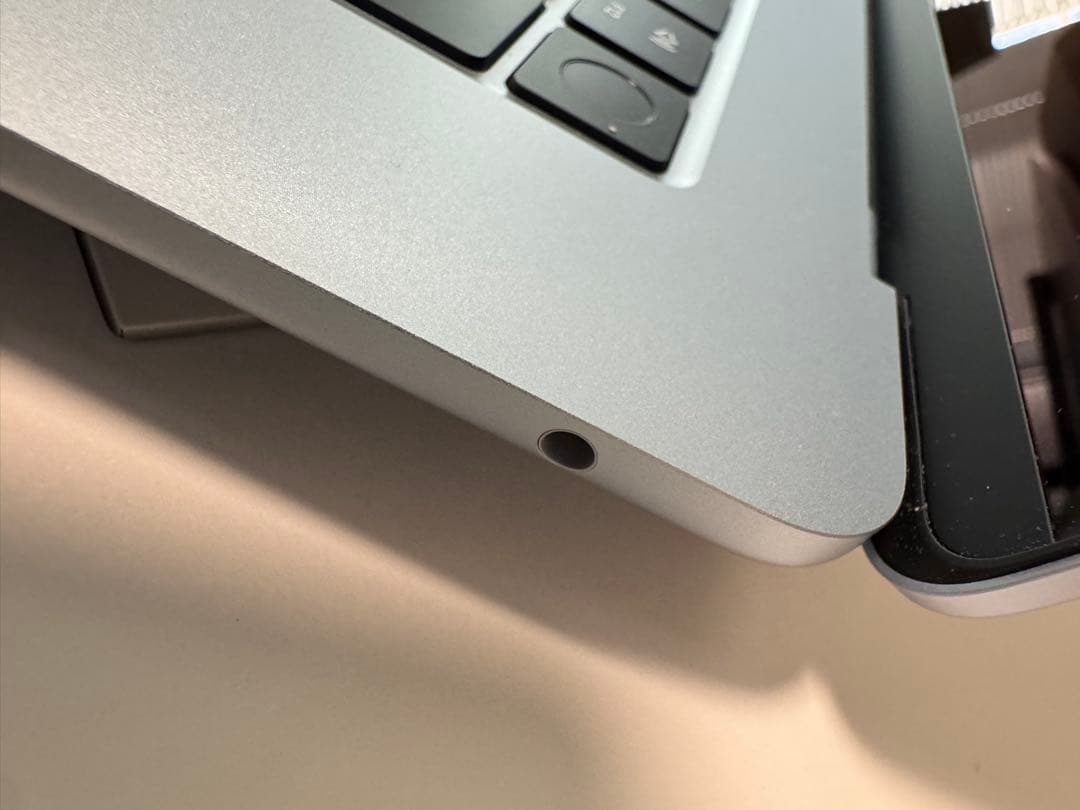 M4 MacbookAir 15インチ スカイブルー 16GB/256