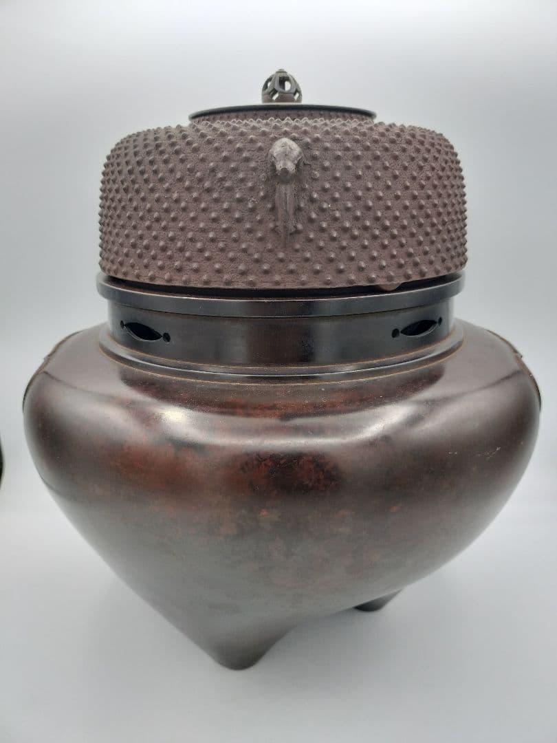 b505 唐銅 琉球風炉 田口霰釜添 釜谷浄越 木箱 茶道具 古物