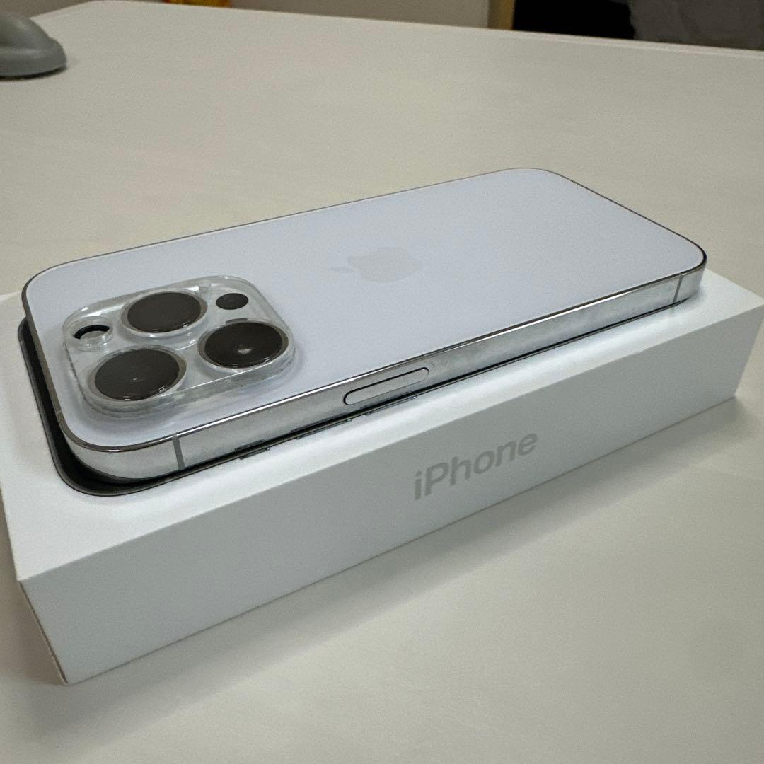 【Hiro】iPhone14Pro シルバー 256GB