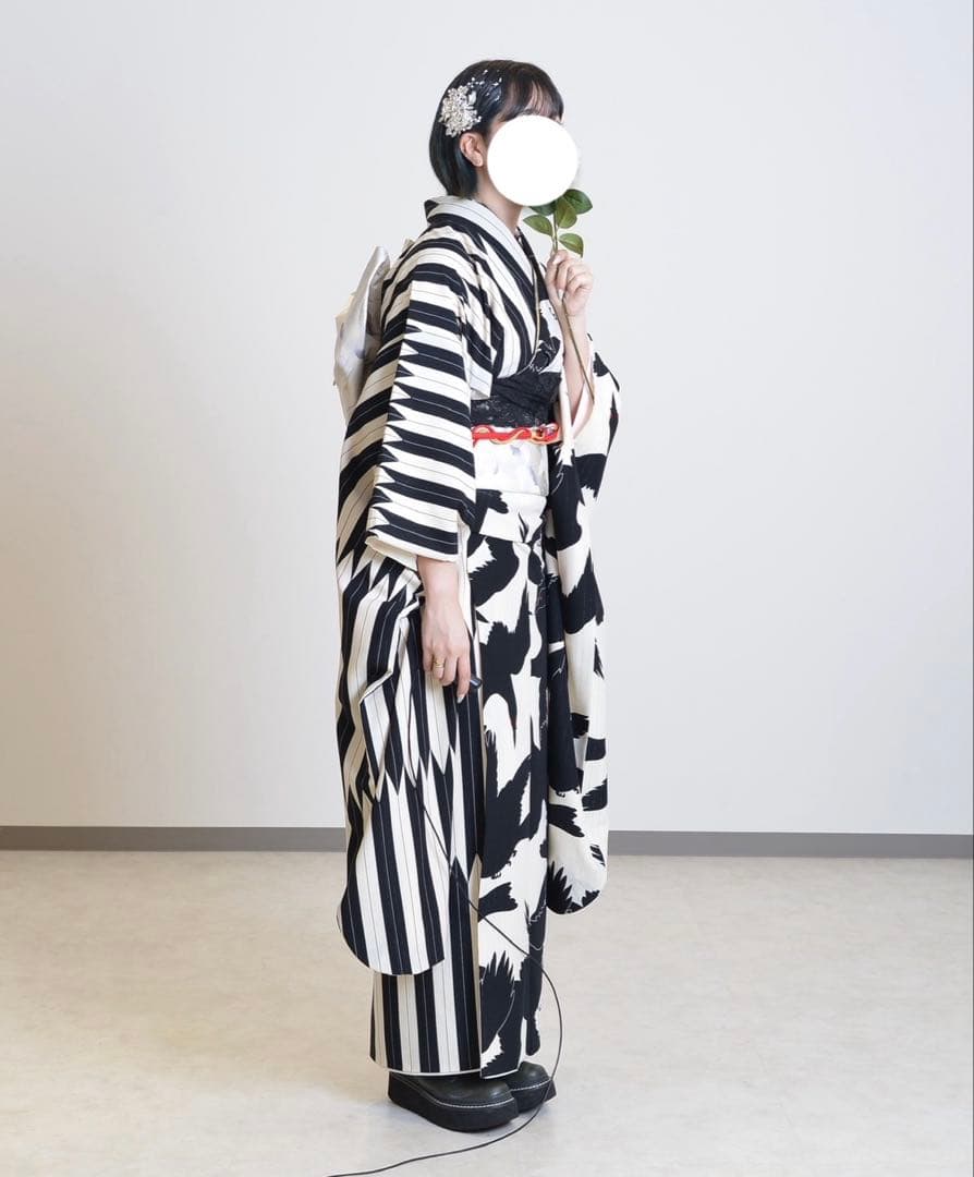 セール中‼️美品‼️成人式 振袖フルセット 白黒 鶴柄 和風