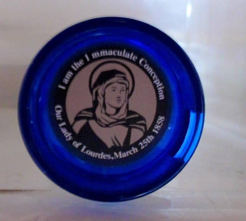 大容量 聖母マリア 像ボトル ルルド聖水　600ML