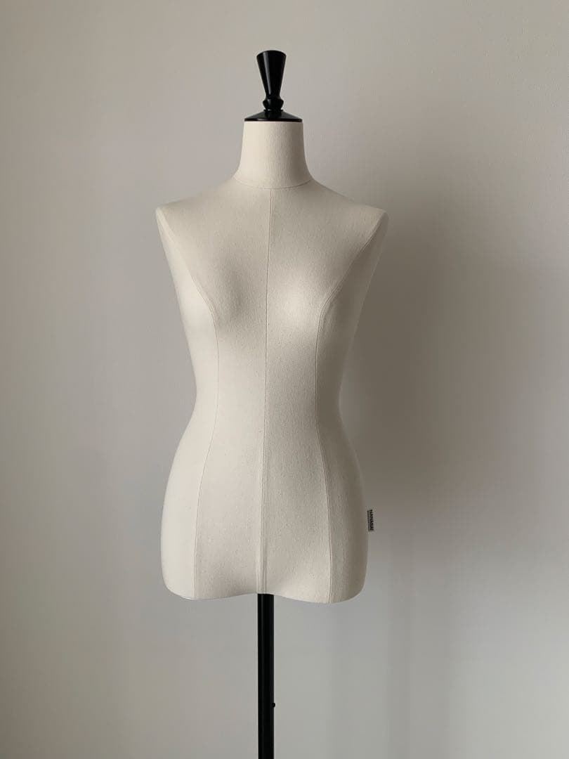 七彩 N-VALUE 女性用トルソー 布製 ブラックスタンド NANASAI