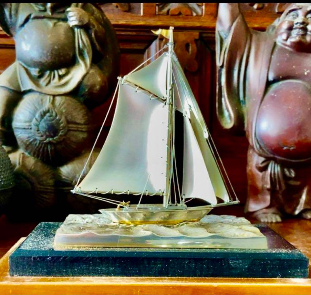 美品★銀細工 関武比古 銀製 帆船 ヨット 置物 飾物 ガラスケース