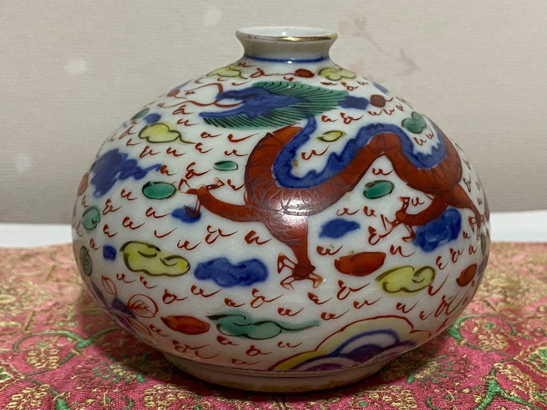 ♦️中国陶磁器 大明萬暦年製銘 染付赤絵 小壺？萬暦赤絵 古美術品 骨董品