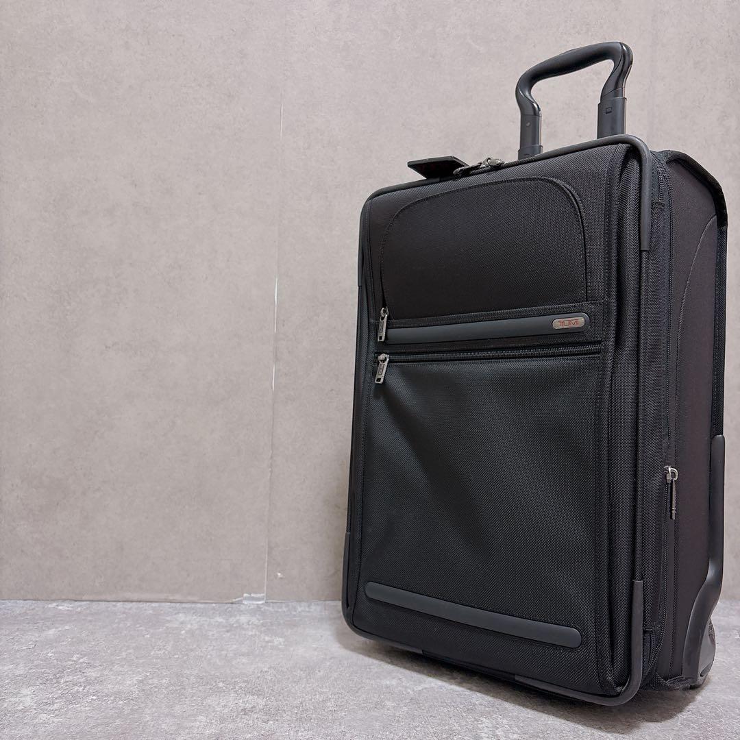 TUMI トゥミ キャリー スーツケース 機内持ち込み可能 拡張 ビジネス 黒