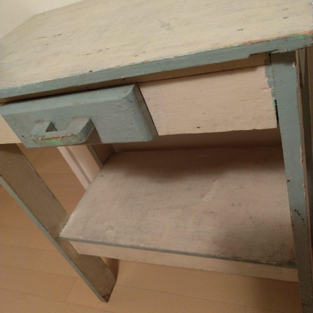 アンティーク小さめの机