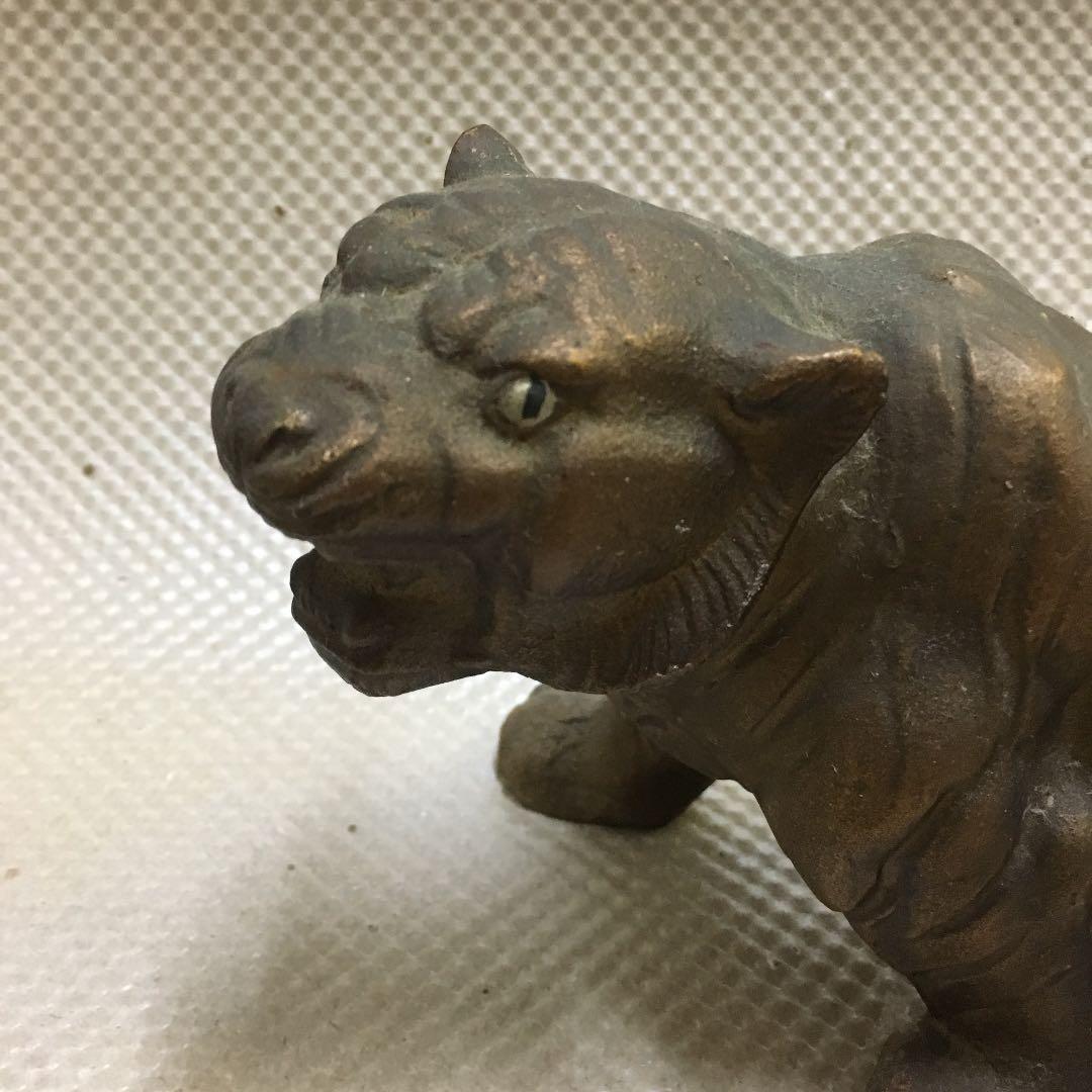 0715  虎  トラ  寅　干支　置物