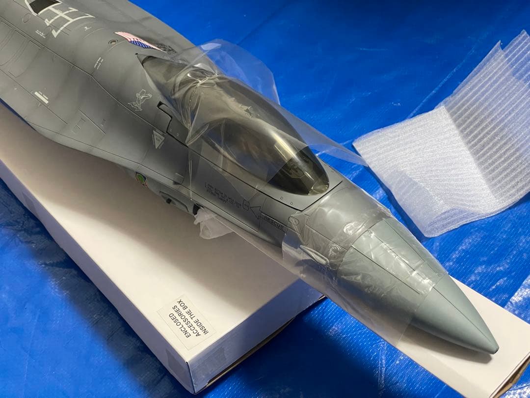 bbi エリートフォース 1/18 F-16C ファイティングファルコン