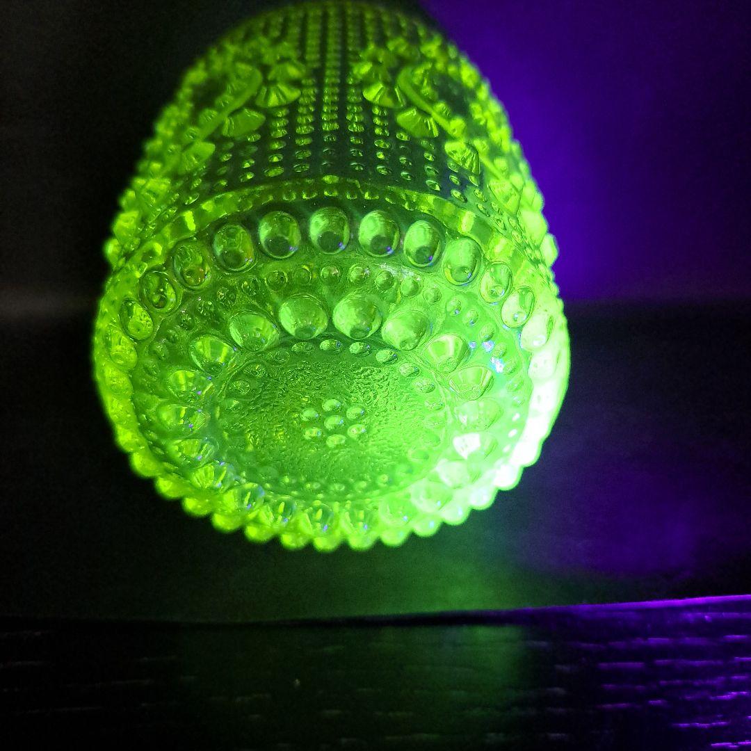 ウランガラス　　極上カナリアンイエロー　USA 　切り子グラス　カップ