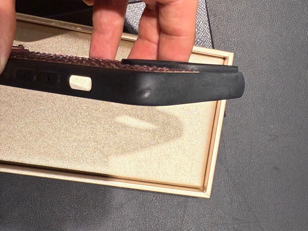 iPhone14PRO MAX PRADA ピンクビジューカバー日本未入荷機種