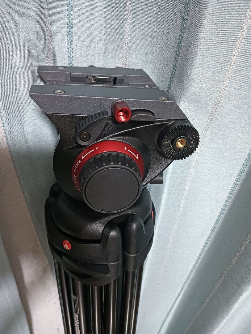 Manfrotto 546B 三脚　504HD