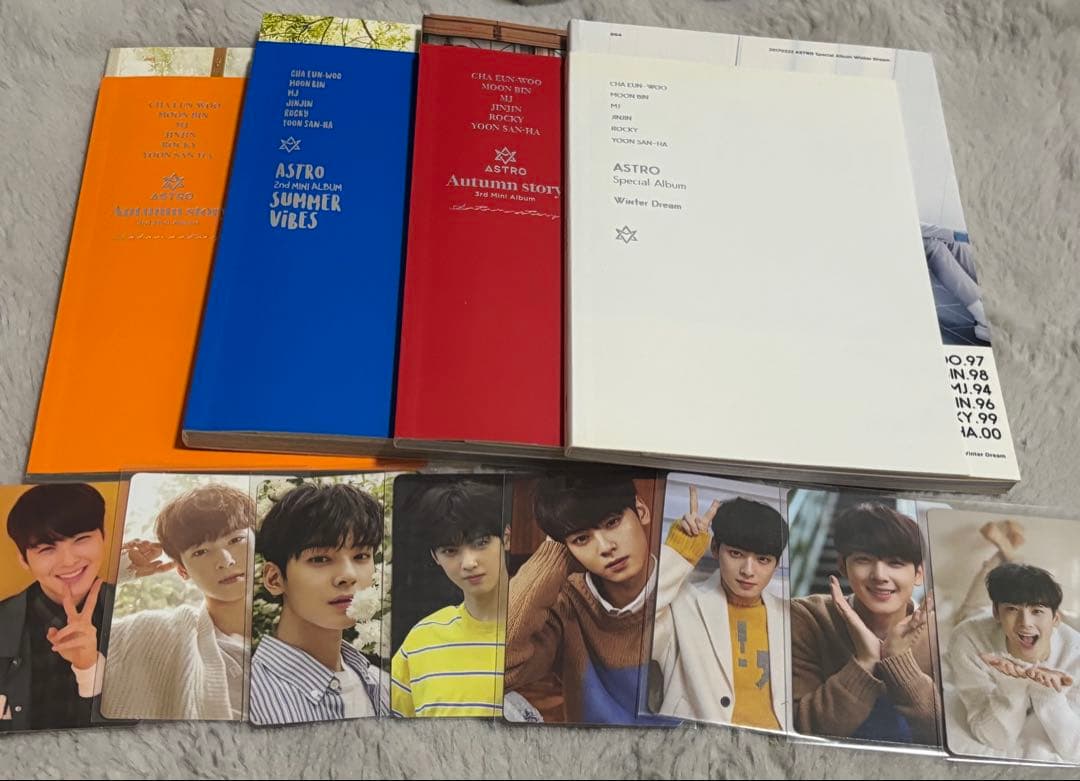 ASTRO アストロ　四季アルバム　トレカ　証明写真　旧譜　チャウヌ　ウヌ