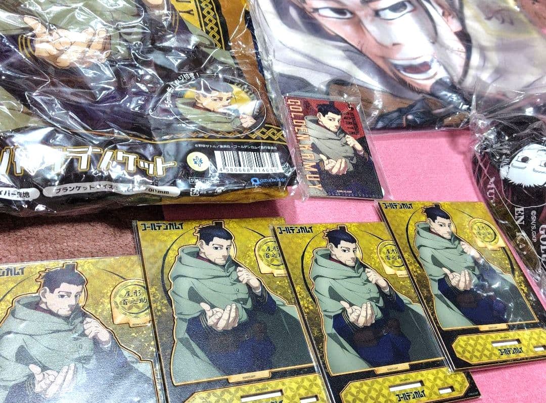 【8点セット】ゴールデンカムイ ブランケット 木製 スタンド尾形百之助大判タオル