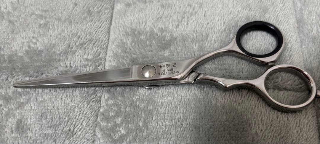 美容学校 美容学生 セニングシザー(すきバサミ)黒ケース付き