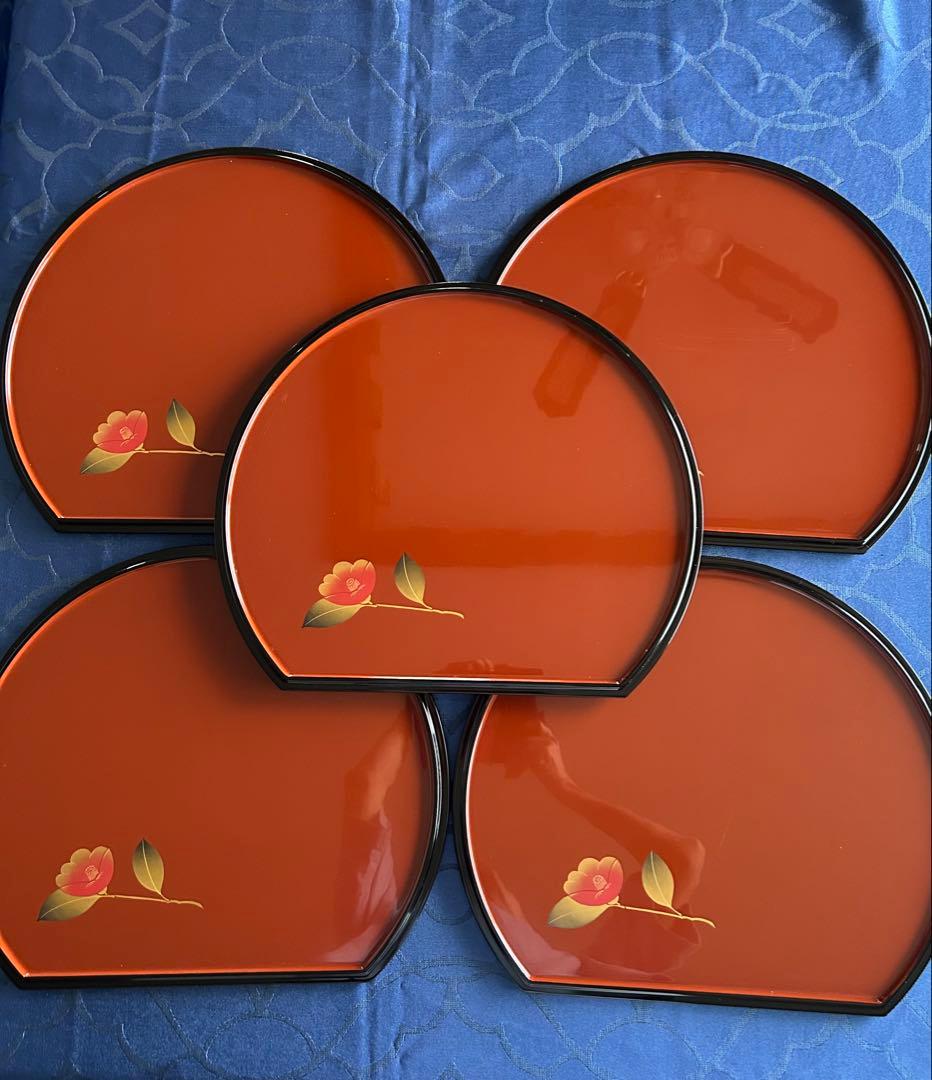 半月盆　半月膳　会席膳　５枚　漆塗り　木製　蒔絵　朱　元箱付き　お正月