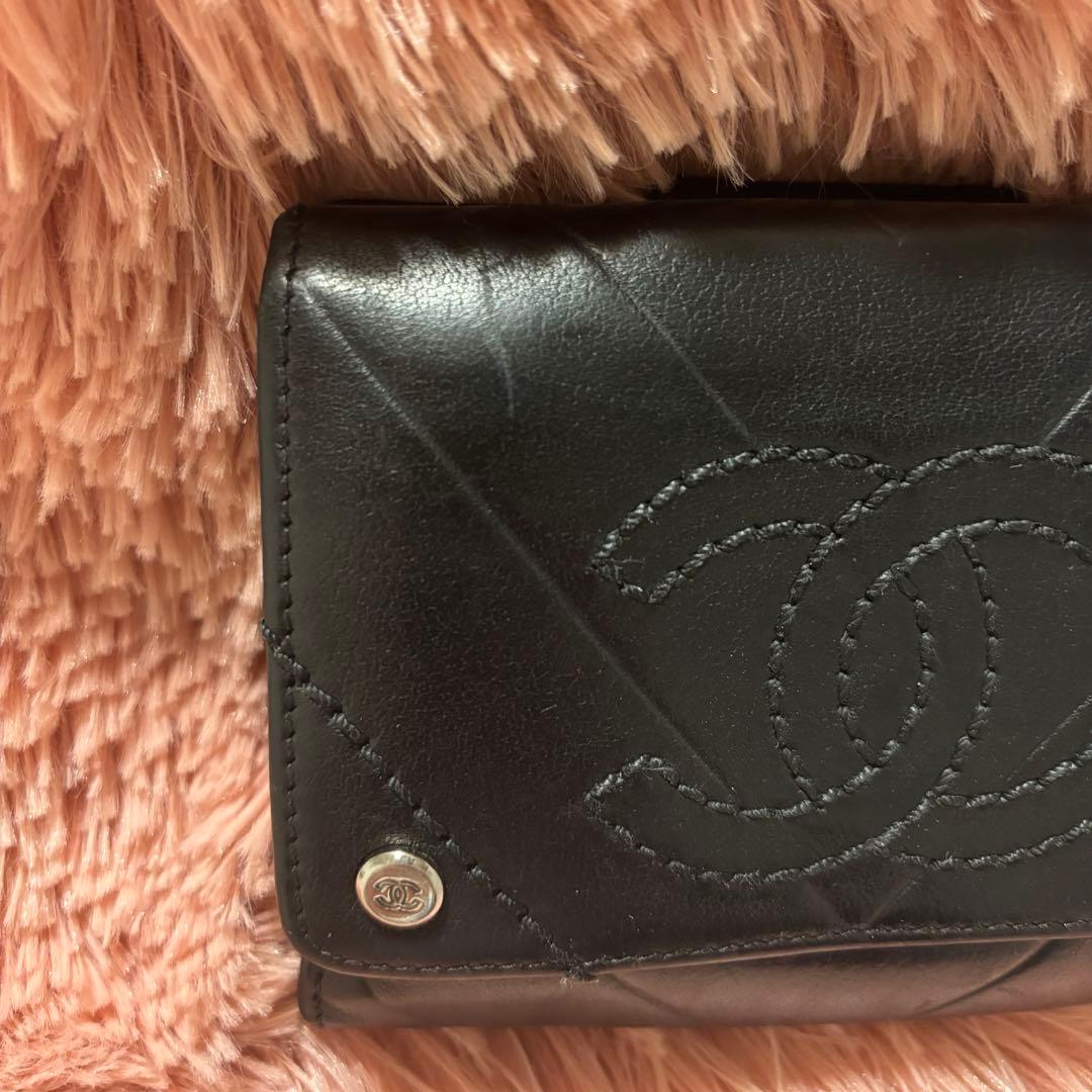 R*8様 【美品】激レア　シャネル Vステッチ ココマーク 折り財布 コンパクト