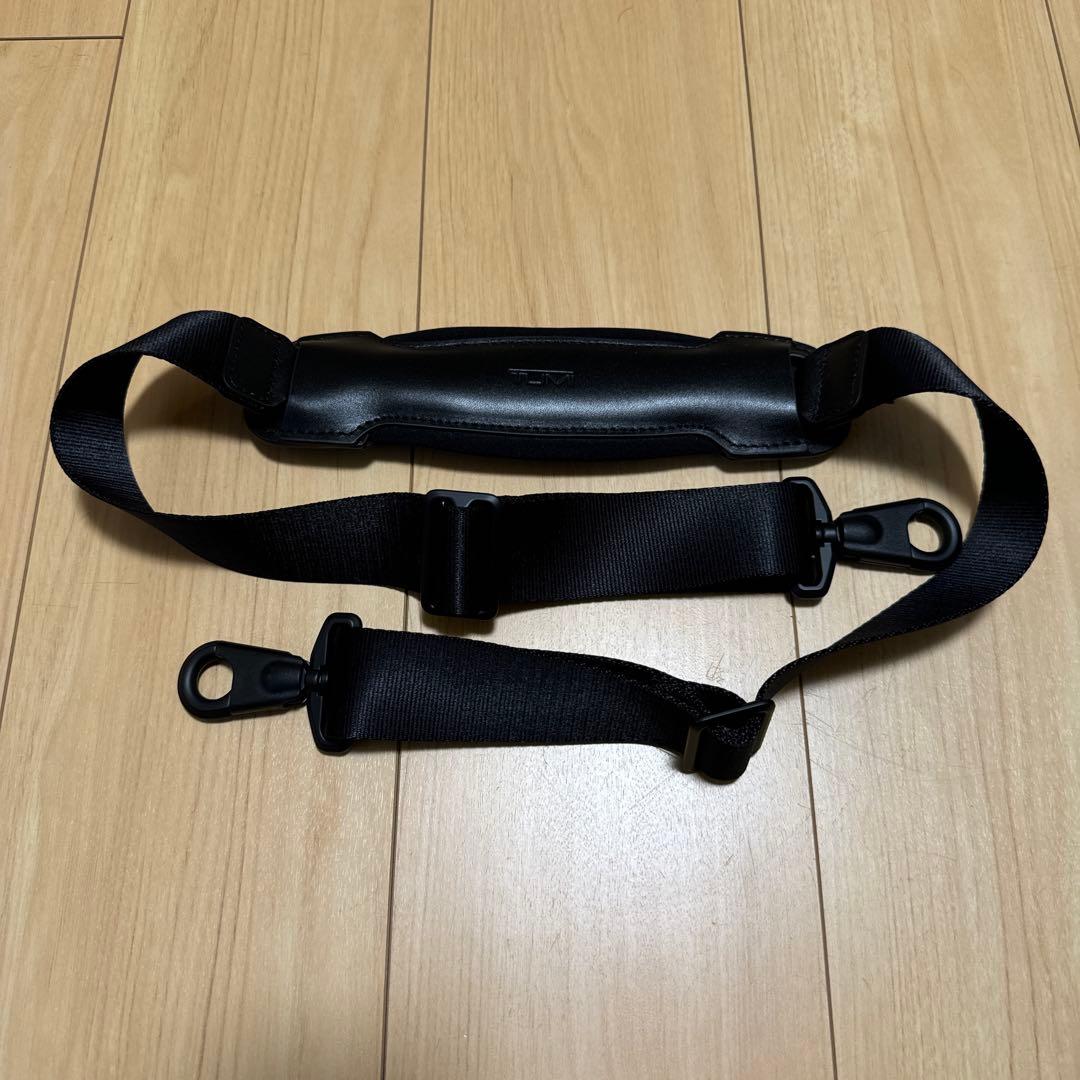 【週末限定値下】コンパクト・ラージ・スクリーン・ラップトップ・ブリーフ｜TUMI