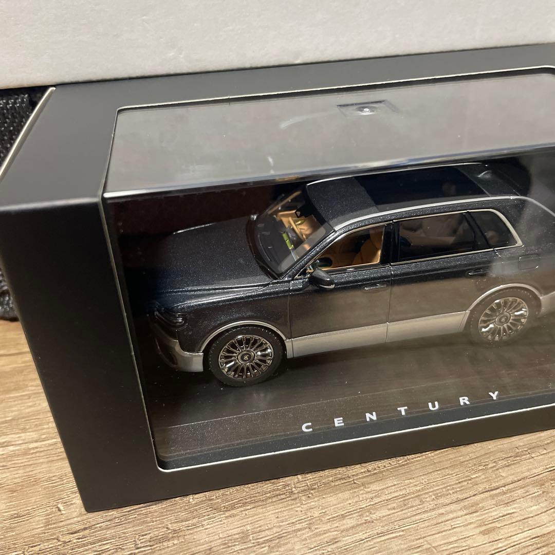 京商センチュリーSUV1/43ミニカー