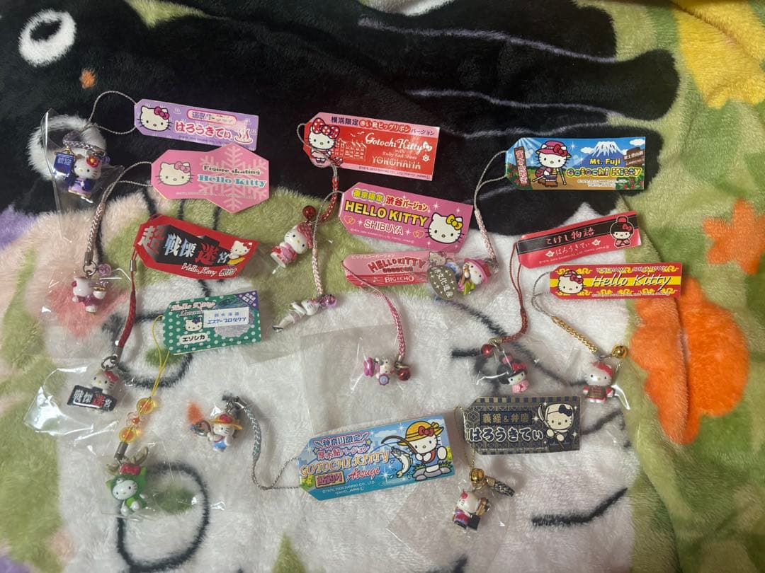 キティちゃん　ご当地キーホルダー　セット