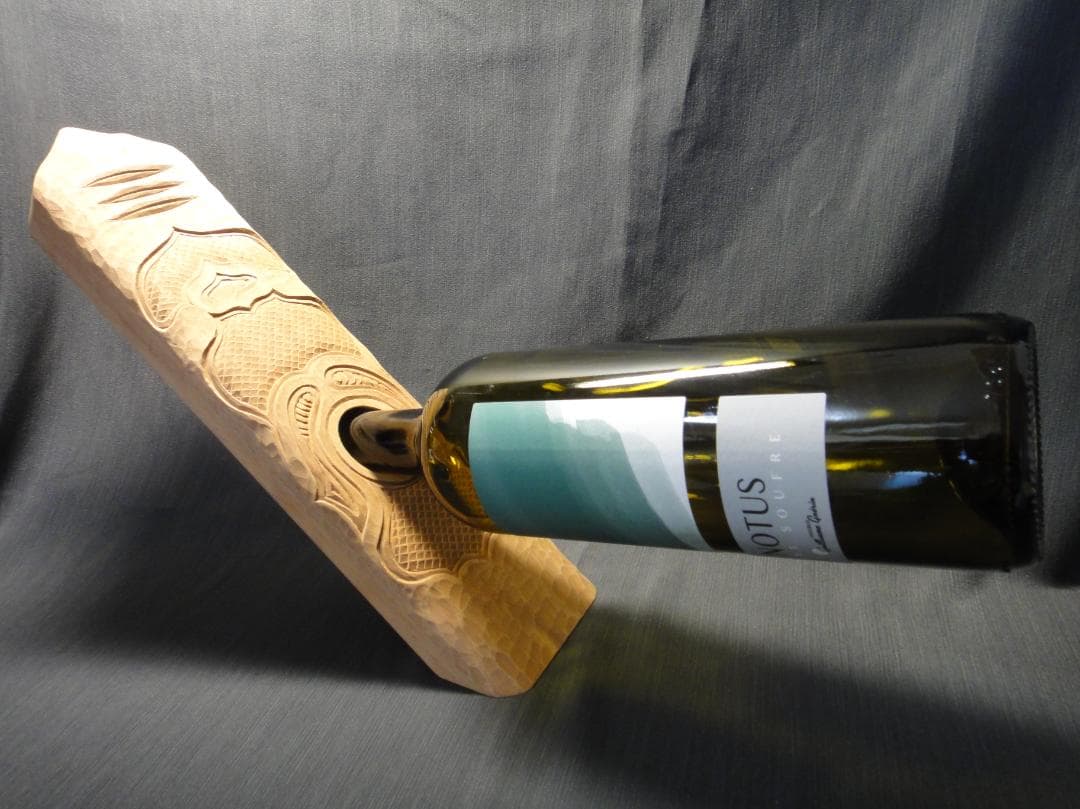 貝澤徹 作 『ワインラック』 二風谷　木彫り 彫刻 木彫り アイヌ美術　鱗彫り