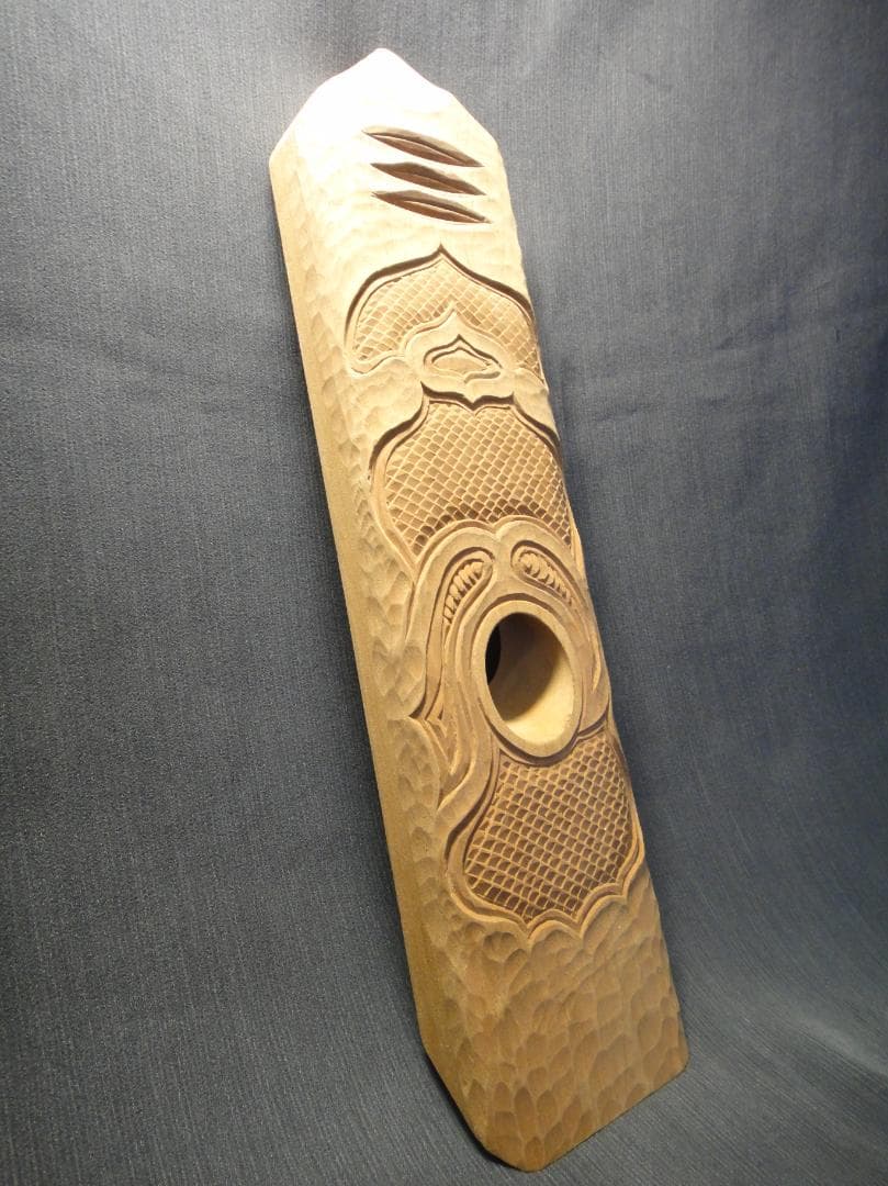 貝澤徹 作 『ワインラック』 二風谷　木彫り 彫刻 木彫り アイヌ美術　鱗彫り