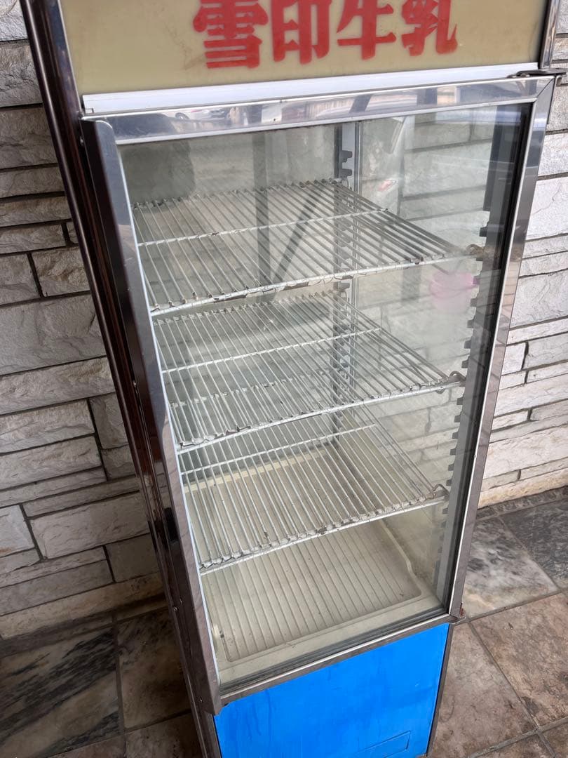 雪印牛乳 4面ガラスショーケース　冷蔵庫 青 3段棚
