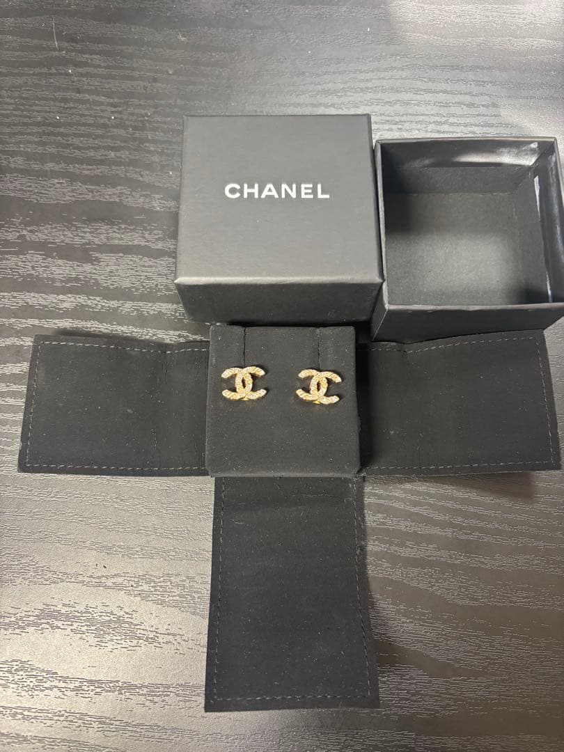 CHANEL ピアス