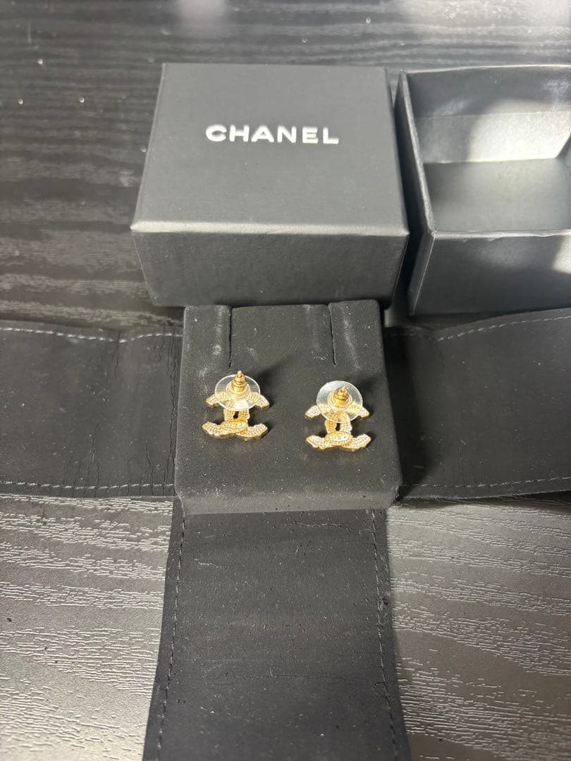 CHANEL ピアス