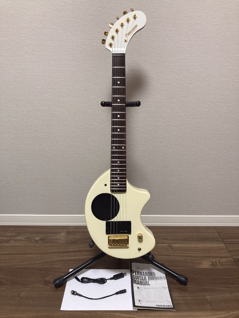 ほぼ新品FERNANDES ZO-3 白 フェルナンデス ZO-3C