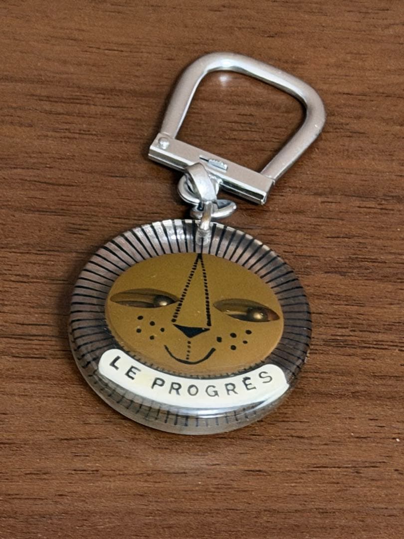 LE PROGRES　ル・プログレ❤️ブルボンキーホルダー