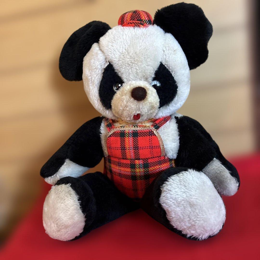 昭和レトロ　パンダぬいぐるみ 赤チェックオーバーオール