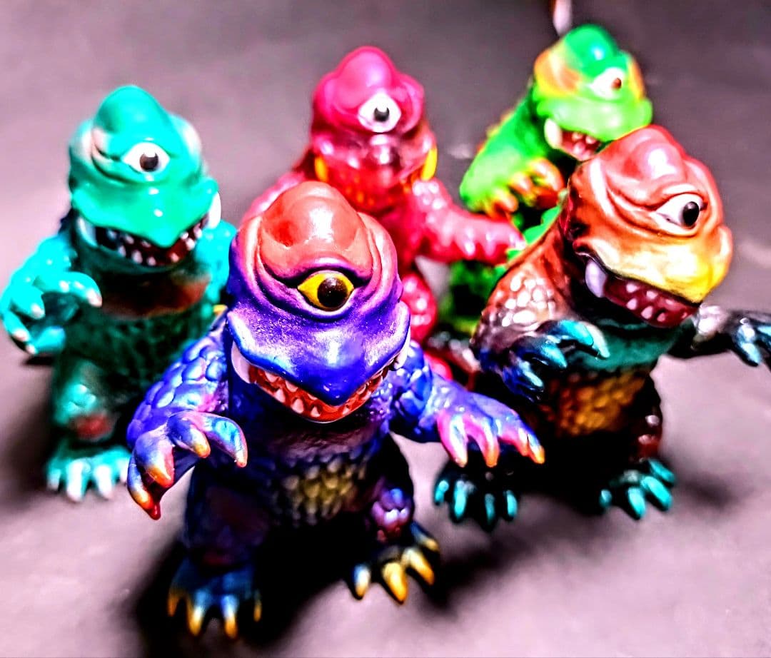 シカルナ工房、ザゴラ(山中の怪獣)中岡俊哉、「世界の怪獣」より、ミニソフビ。５体