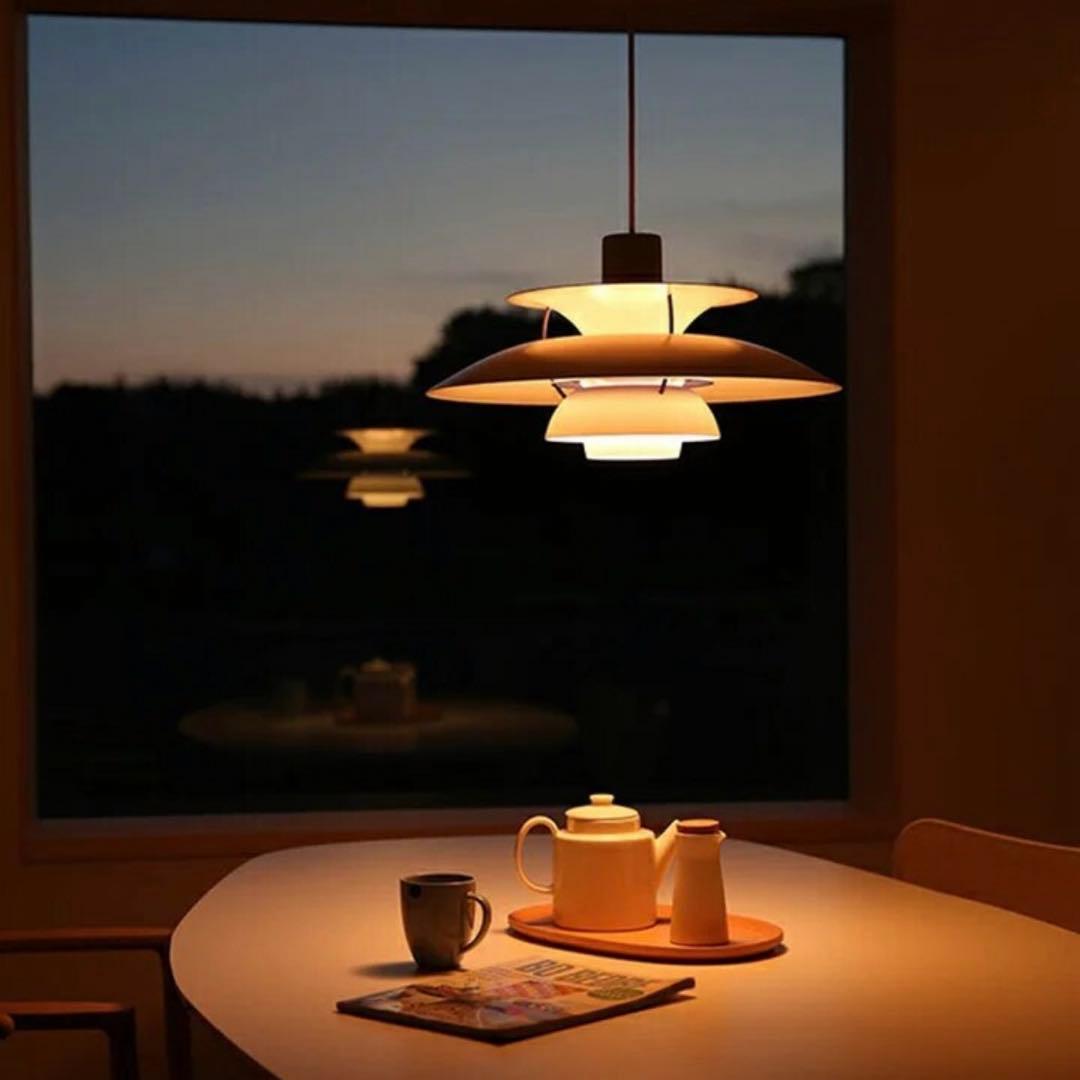 ルイスポールセンph5リプロダクト品　天井照明. B