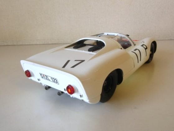 特価 exoto (1/18) ポルシェ 910 #17