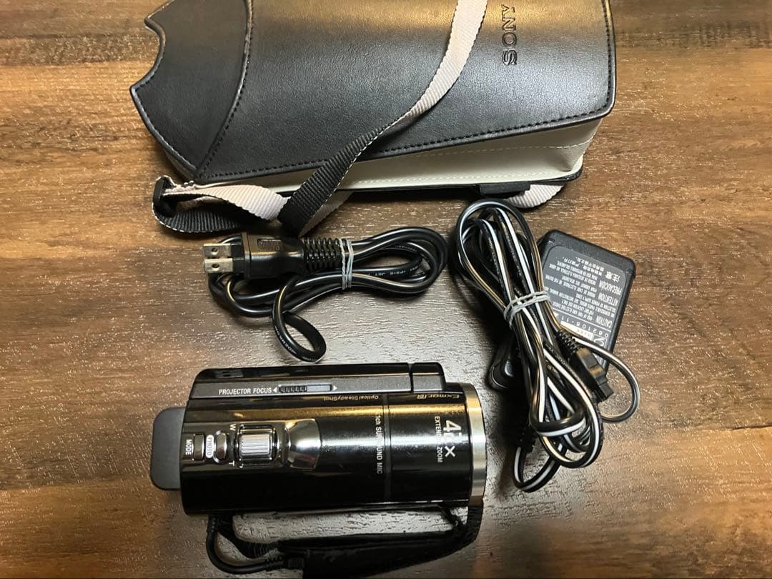 Sony ビデオカメラ　HDR-PJ20