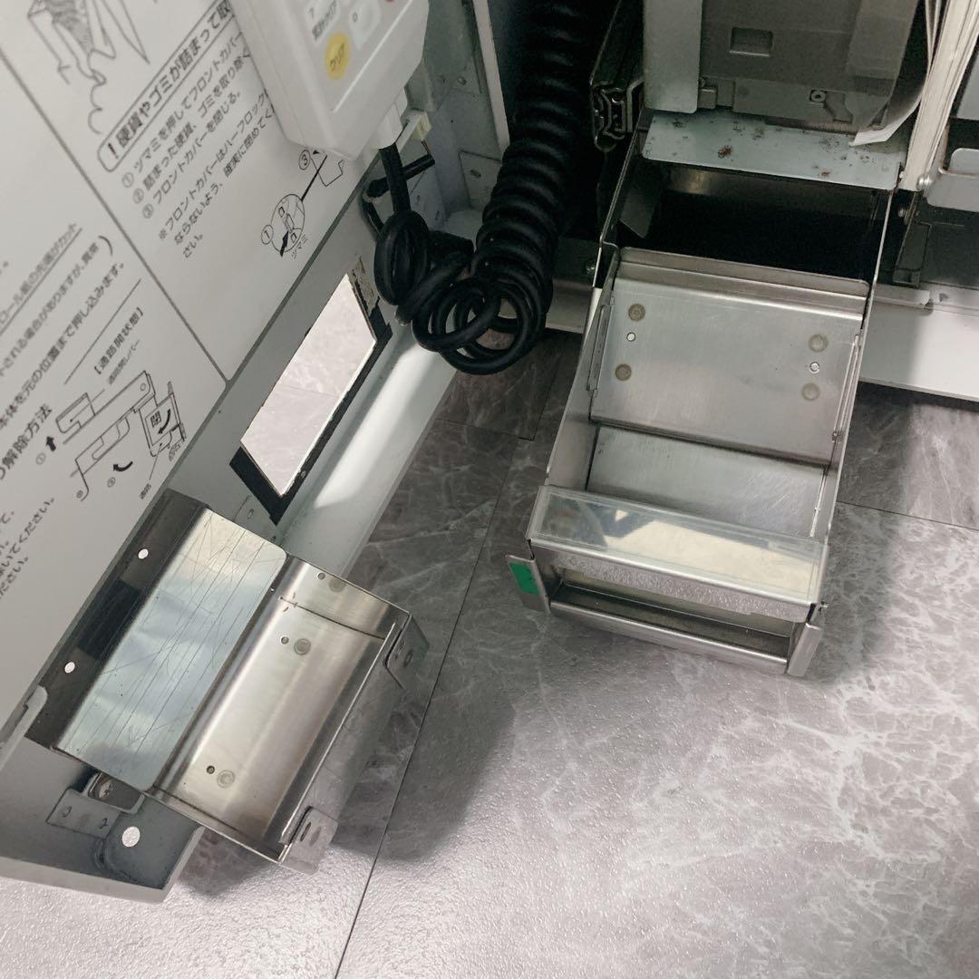 【中古美品】 VT-S10 新紙幣＆新500円使用可 券売機 グローリー