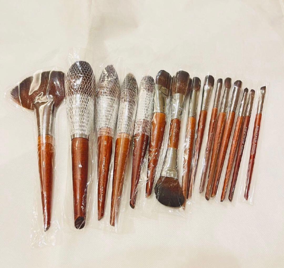 お買い得メイクアップフォーエバーメイクブラシ15本